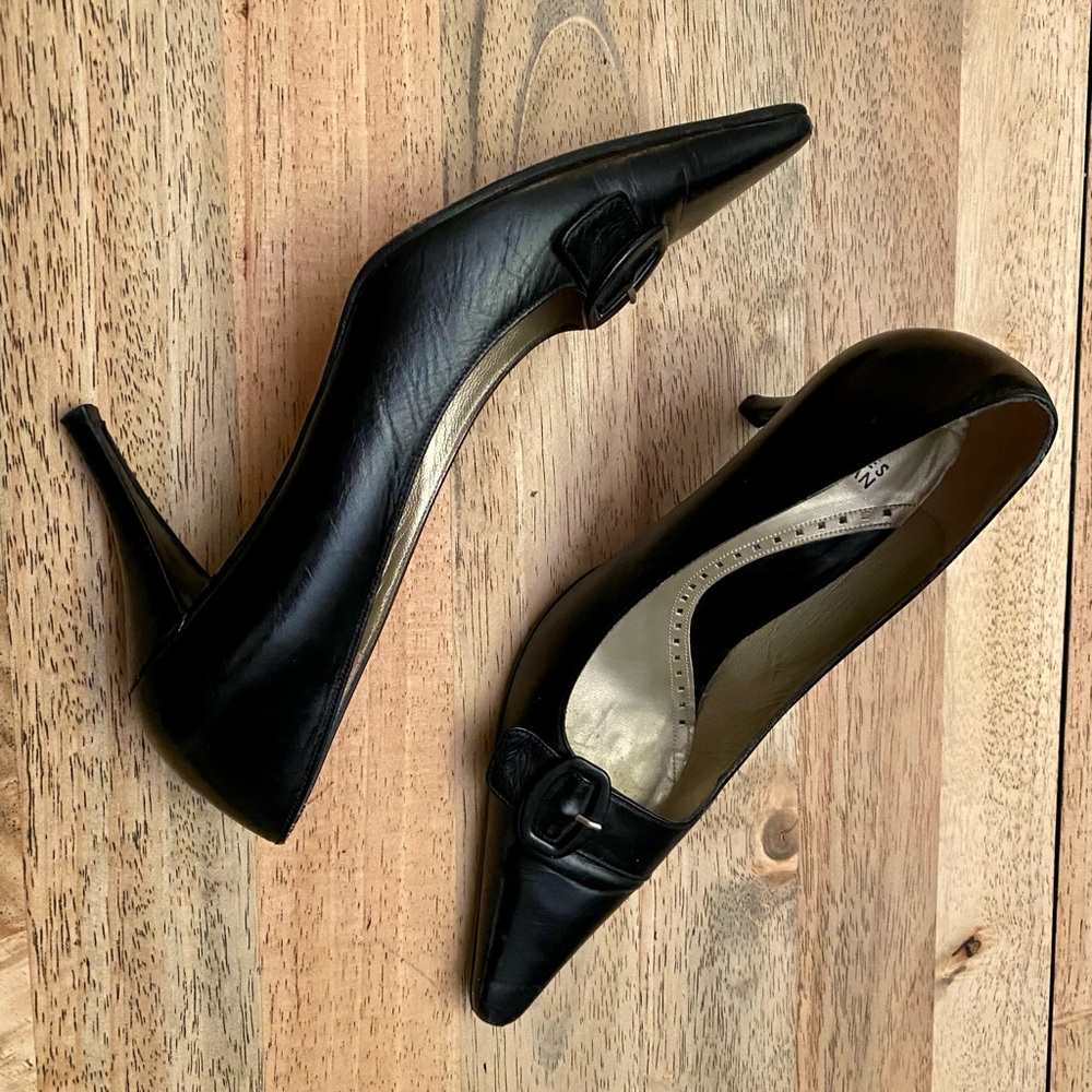 Charles Jourdan classic pumps with buckle at toe.  Beautiful.
